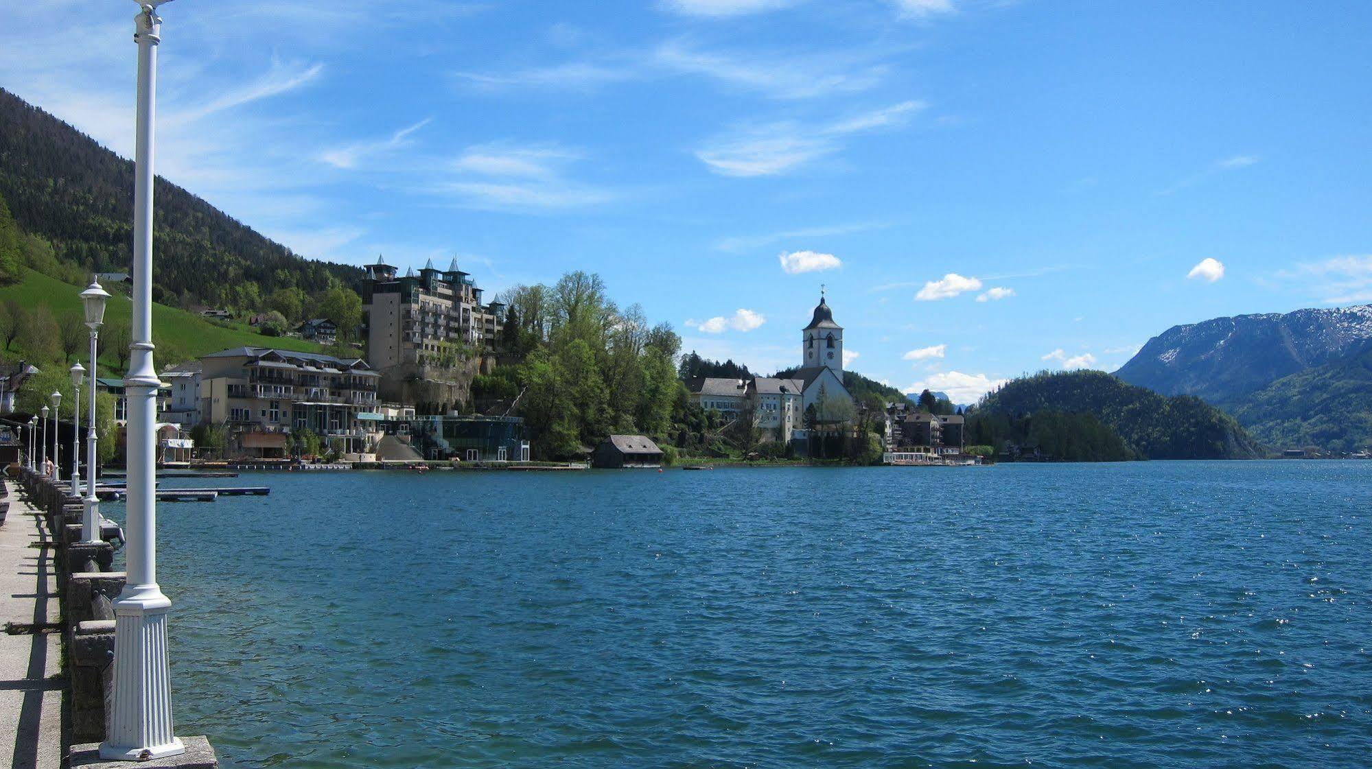 Gasthof Waldwirt Russbach am Pass Gschütt Buitenkant foto